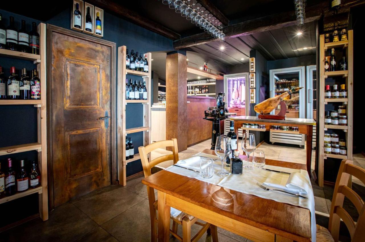 Osteria Pozzo Hotel Locarno Exterior photo